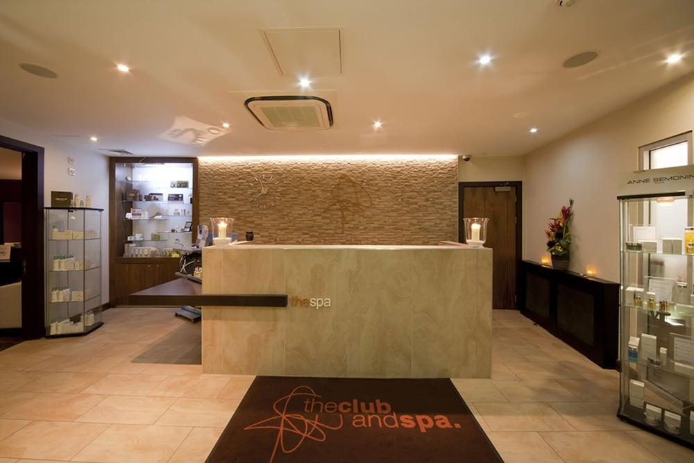 Doubletree By Hilton Hotel