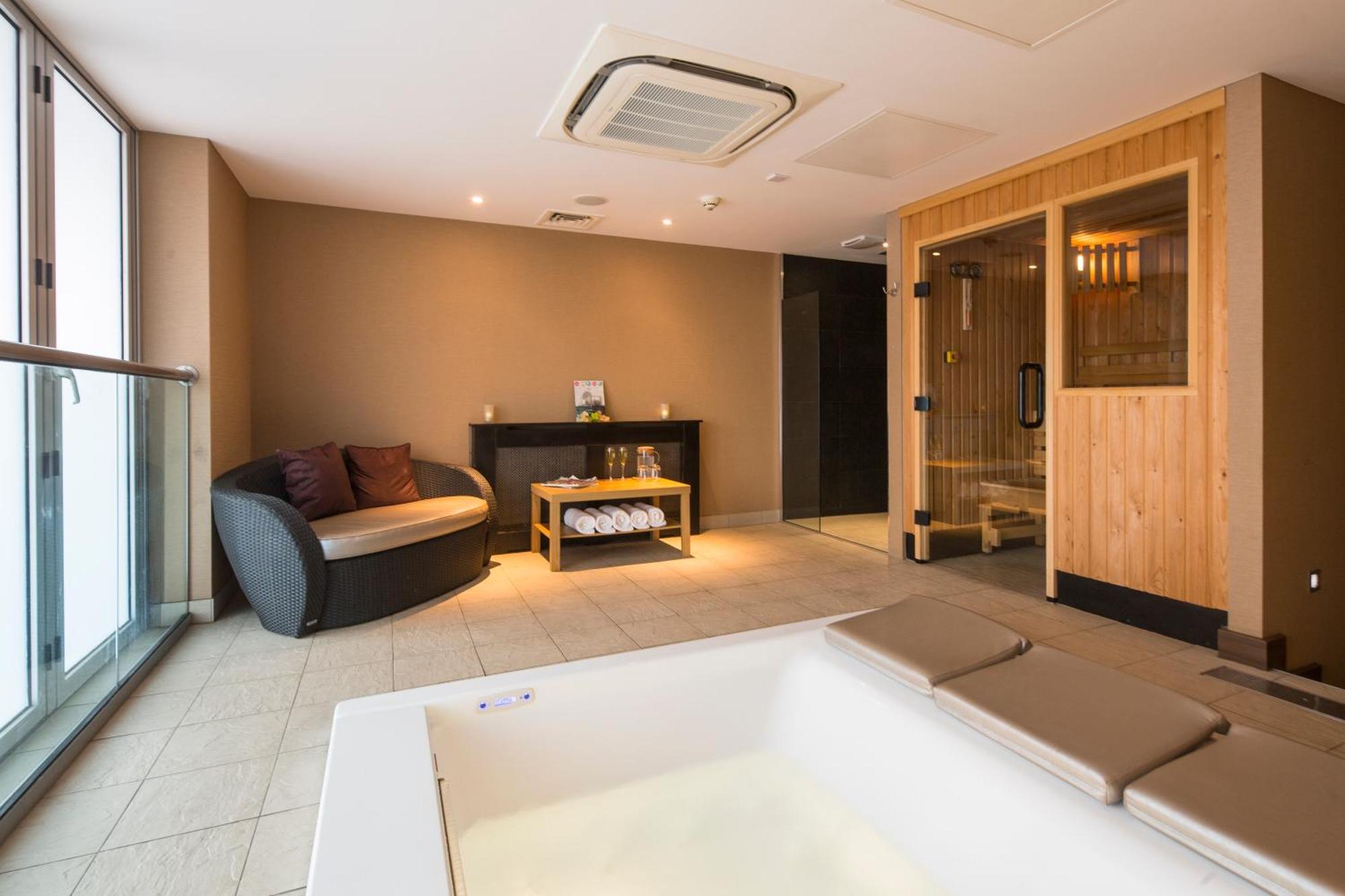 Doubletree By Hilton Chester