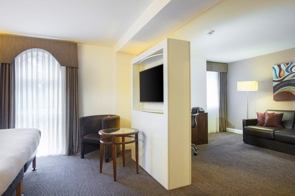Doubletree By Hilton